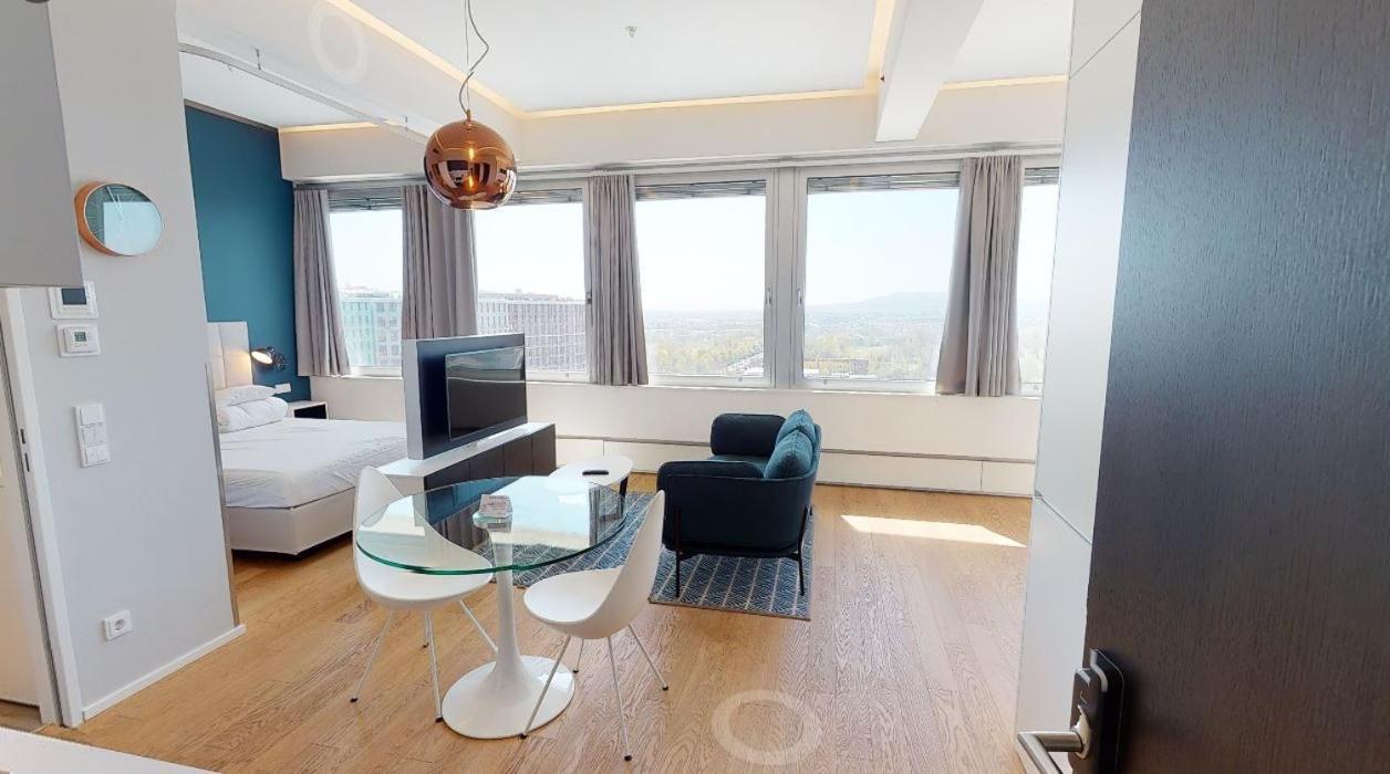 Key Residences Viena