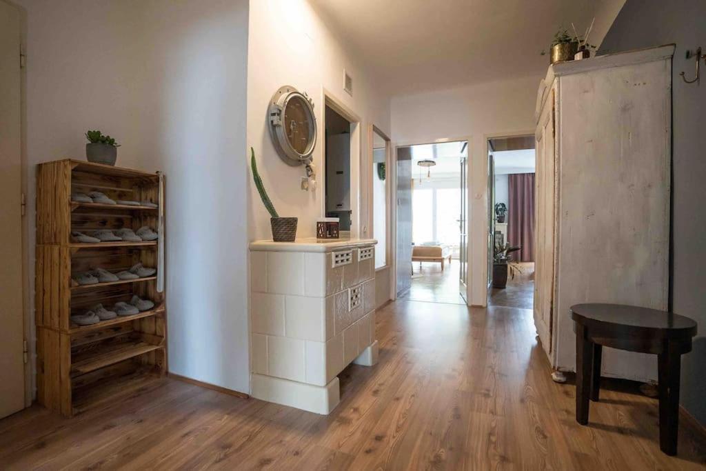 Cozy And Stylish Near Schoenbrunn Castle Apartment Vienna