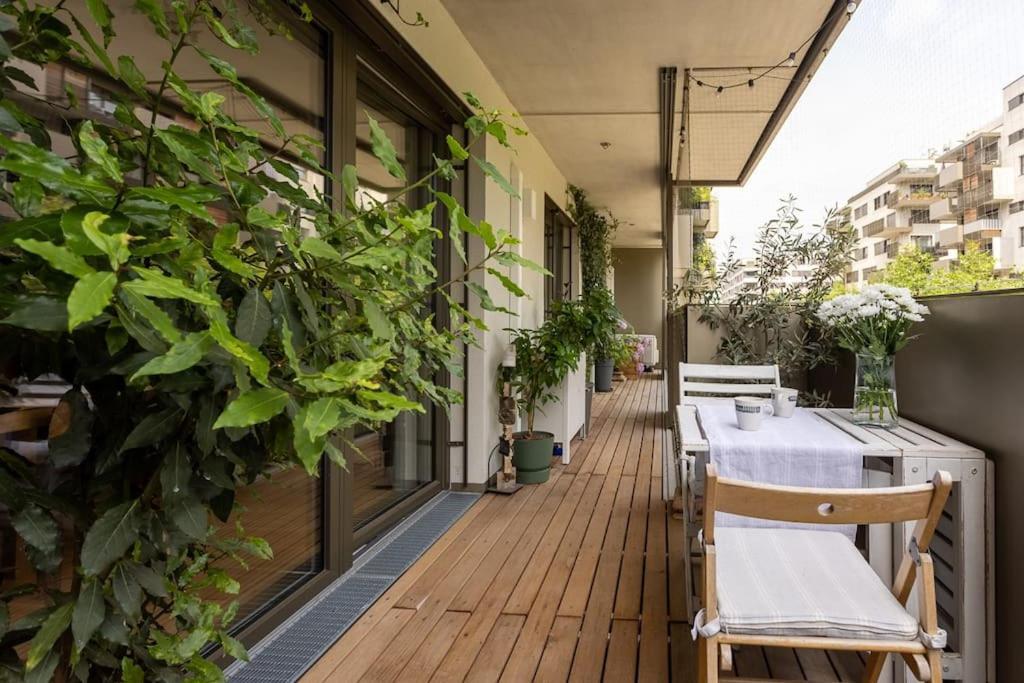 Apartment Dream - And Quiet With Ac And Free Parking Garage *