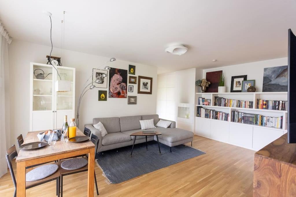 Dream - And Quiet With Ac And Free Parking Garage