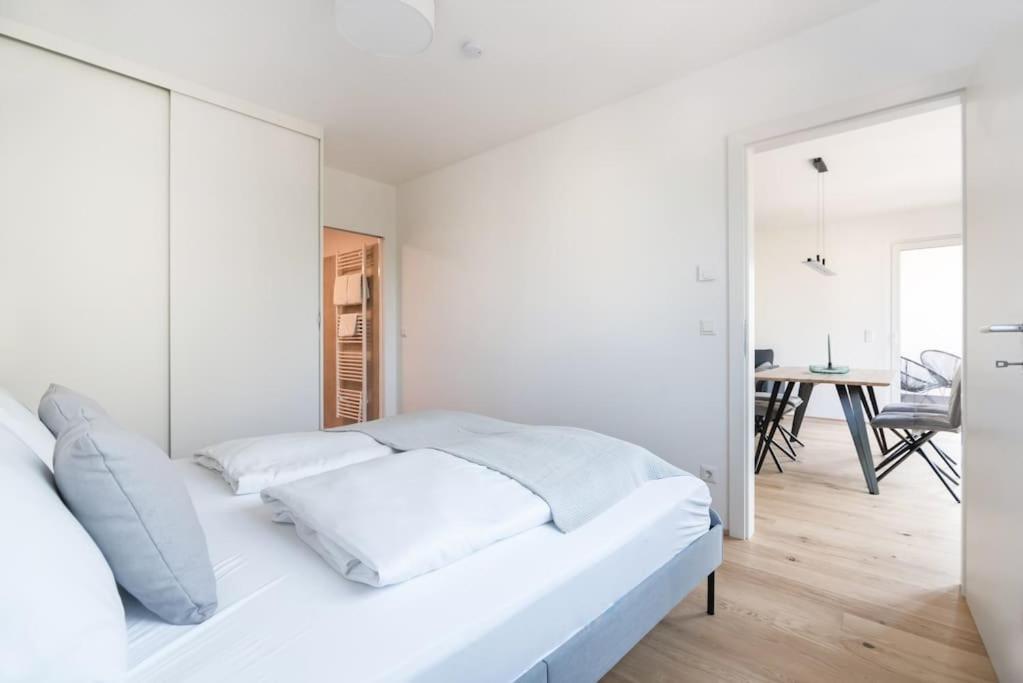 Apartment Gruene Und Zentrale Ruhelage Im Neubau Mit Balkon Wien