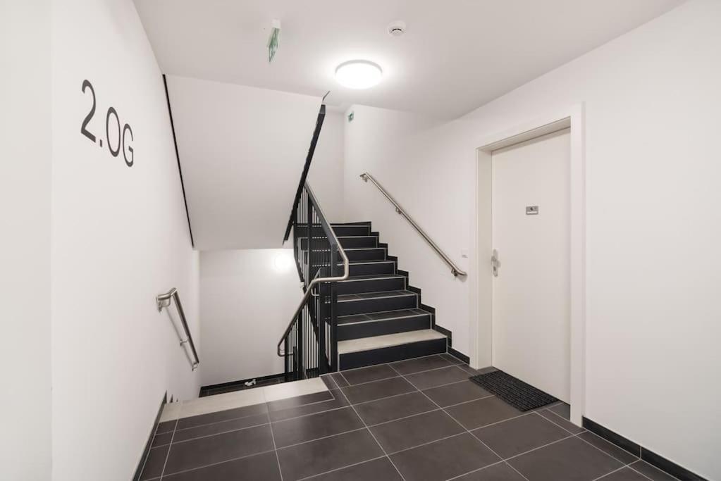 Gruene Und Zentrale Ruhelage Im Neubau Mit Balkon Wien