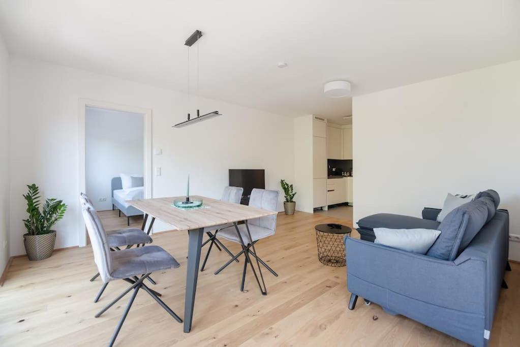 Apartment Gruene Und Zentrale Ruhelage Im Neubau Mit Balkon Wien