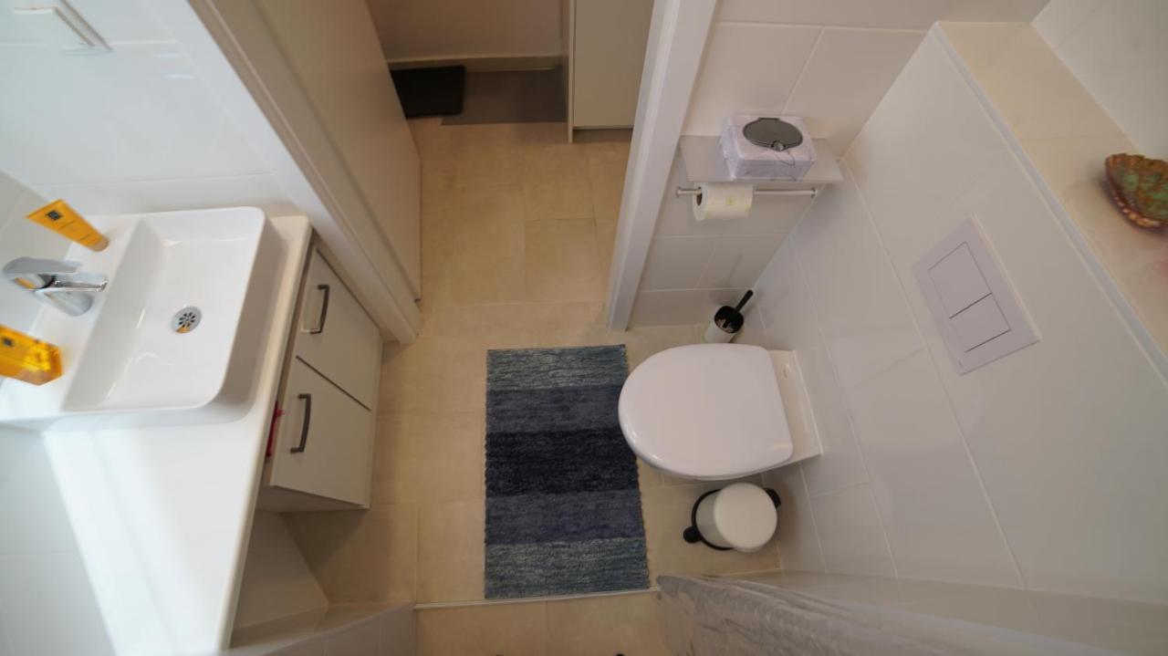Apartment Malixa - In The Heart Of Next To Metro