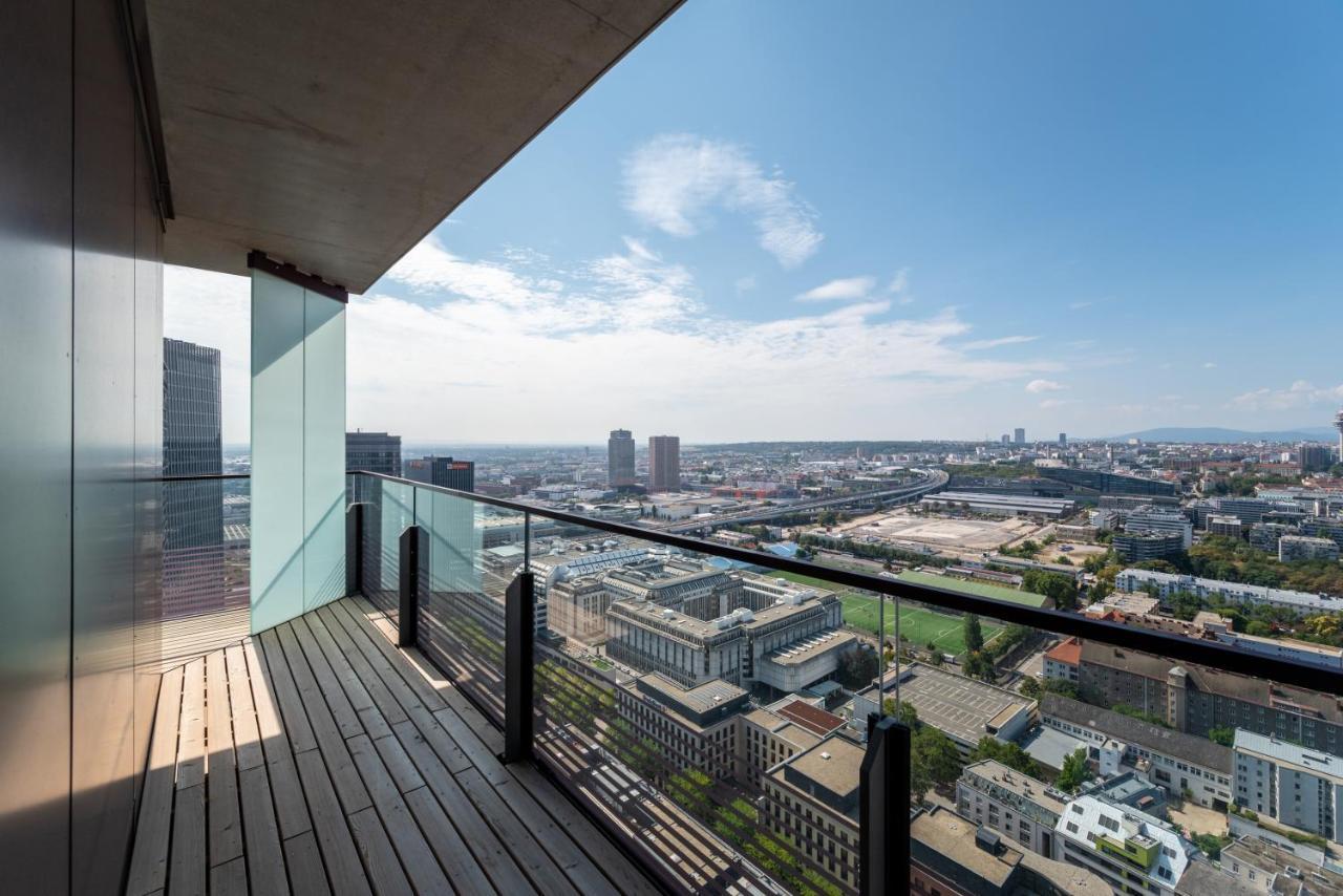Exclusive 2br Skyline Penthouse By Hm