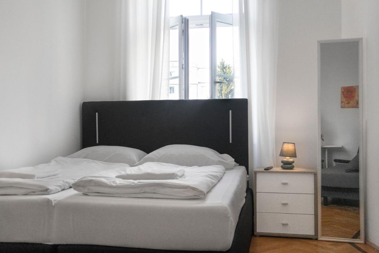 Apartment Superb 7br Shared Apartment- Near Hauptbahnhof *
