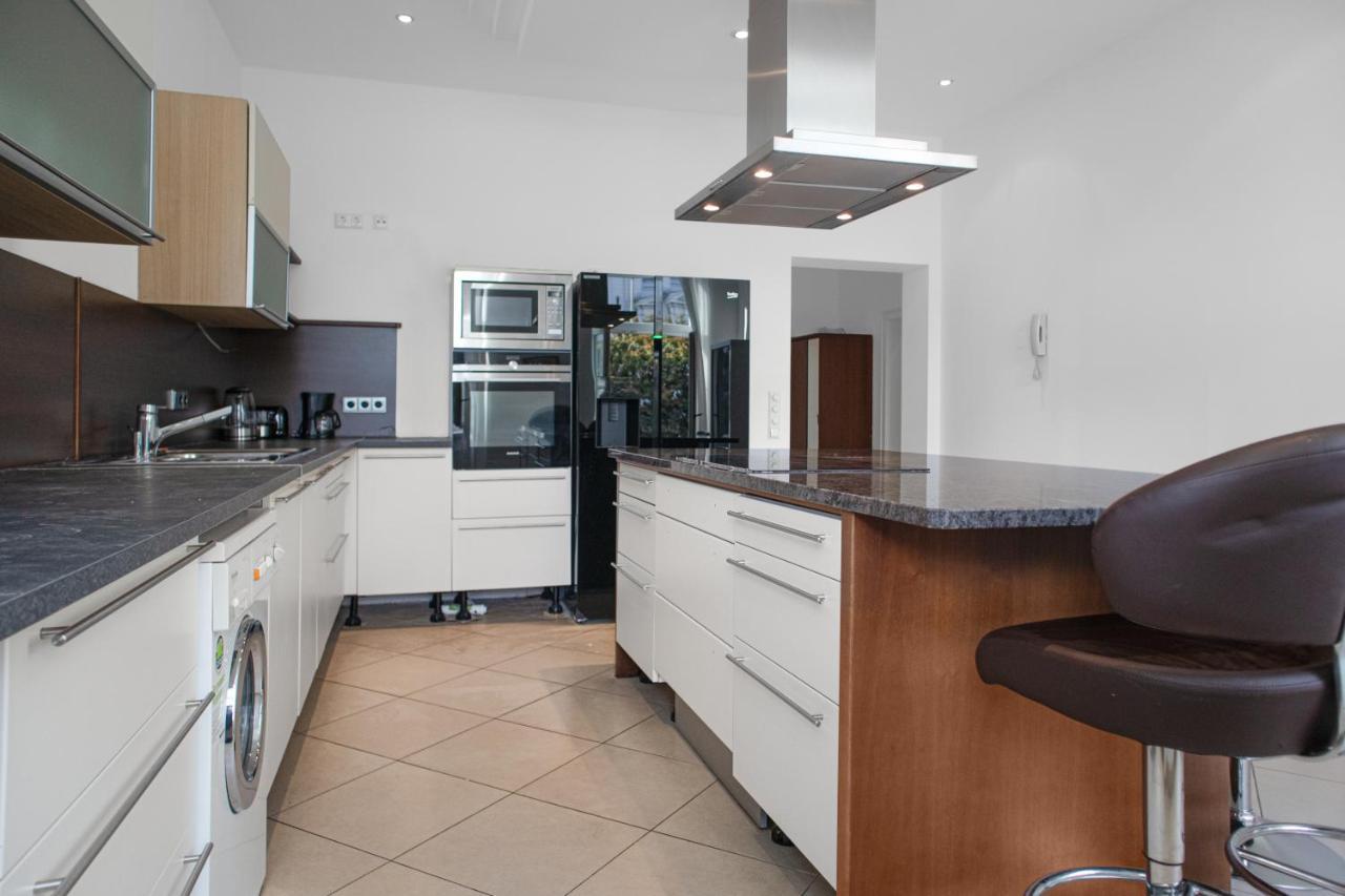 Superb 7br Shared Apartment- Near Hauptbahnhof Apartment