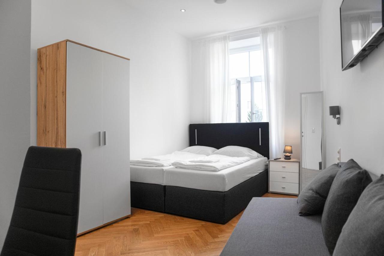 Apartment Superb 7br Shared Apartment- Near Hauptbahnhof *