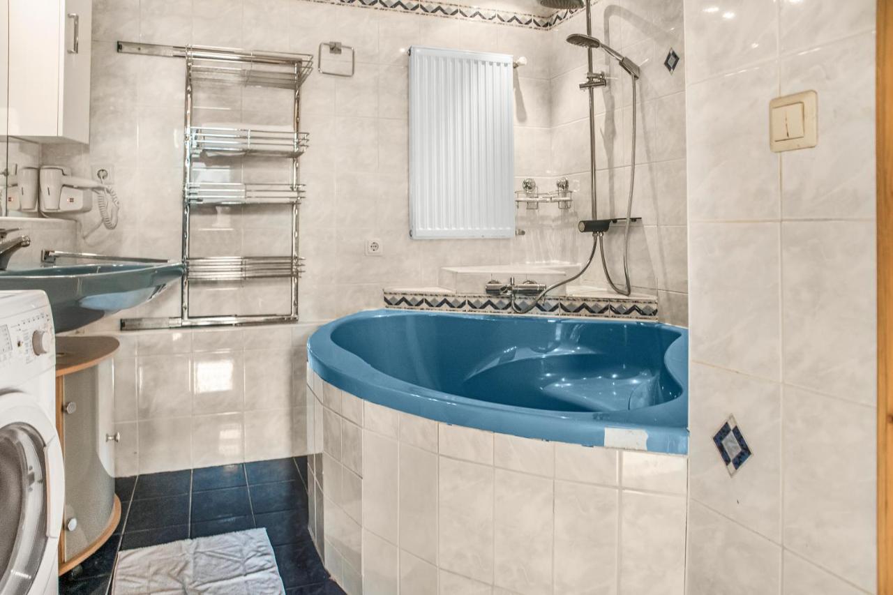 Superb 2br Apt. Very Spacious Near Millenium Tower * Vienna