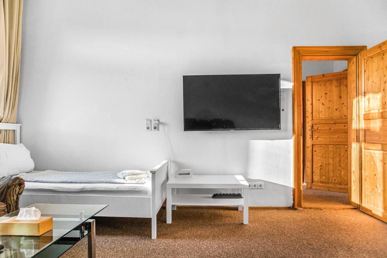 Superb 2br Apt. Very Spacious Near Millenium Tower * Vienna