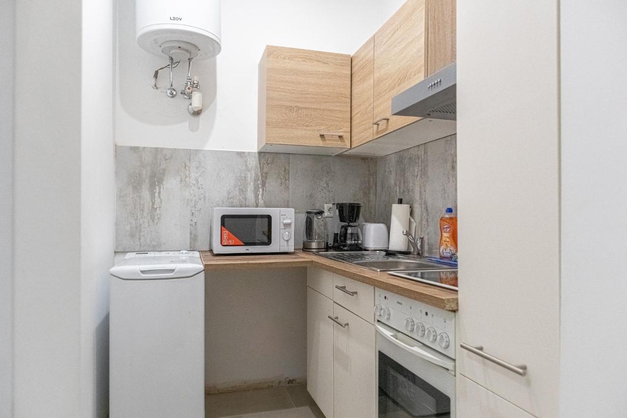 9 Min From Center - Beautiful Near U1 Reumannplatz * Viena