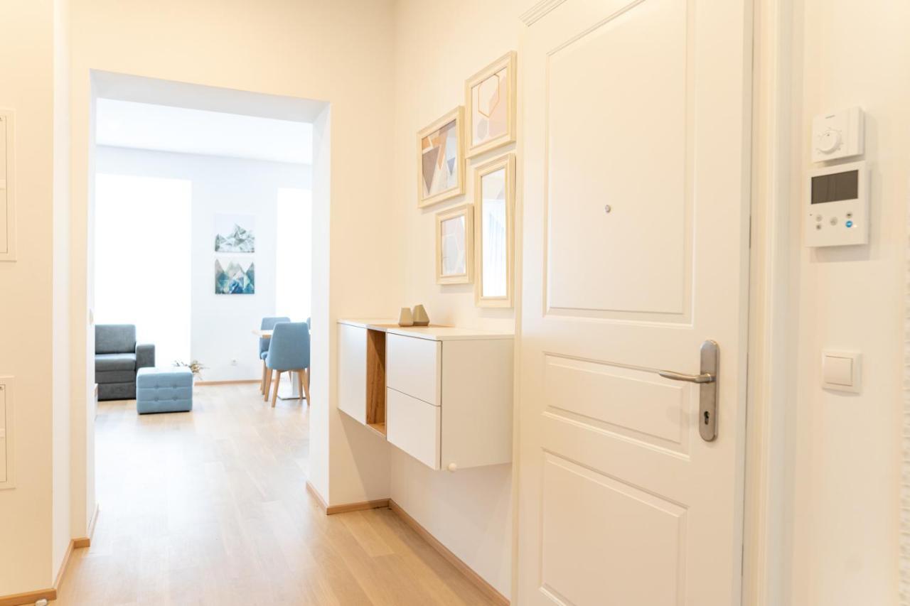 Modern 3 In A Prime Location Apartment Vienna