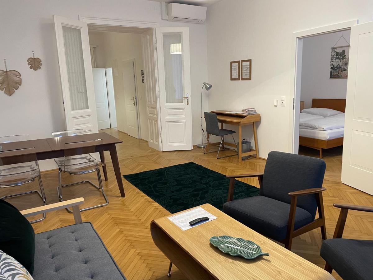 Altbau Traum Mit Klimaanlage Im Zentrum, Ruhelage Apartment