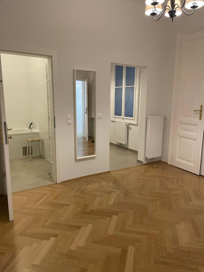 Apartment Altbau Traum Mit Klimaanlage Im Zentrum, Ruhelage *