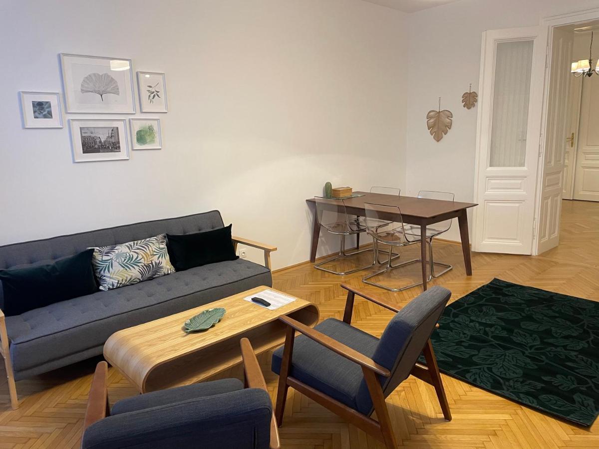 Altbau Traum Mit Klimaanlage Im Zentrum, Ruhelage Apartment