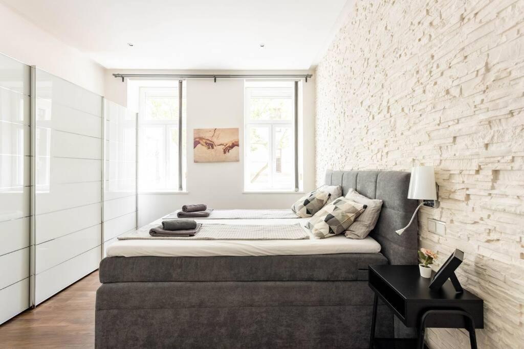 Josef Apartment
