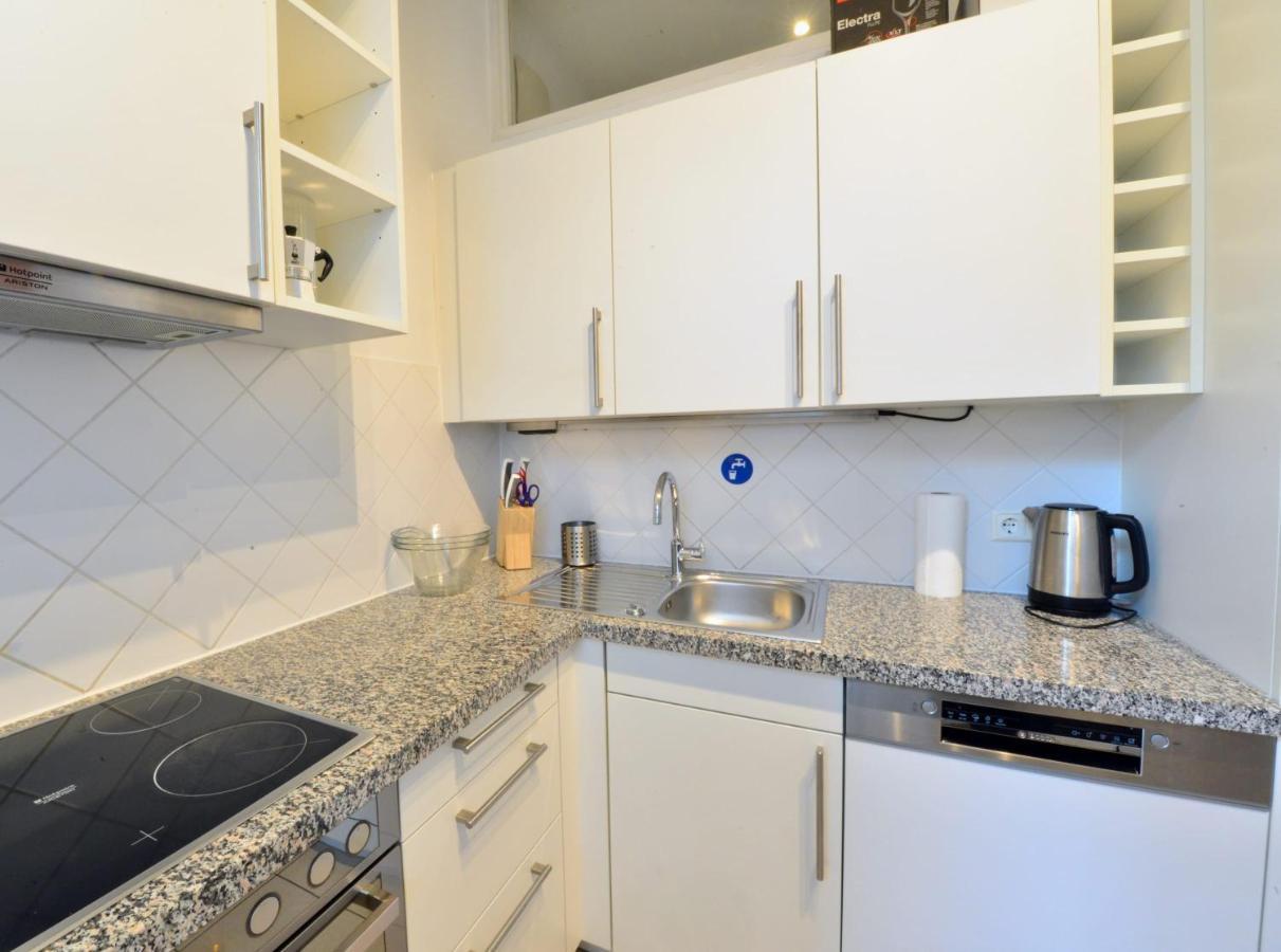 Beautiful Flat Next To Karlskirche Appartamento *