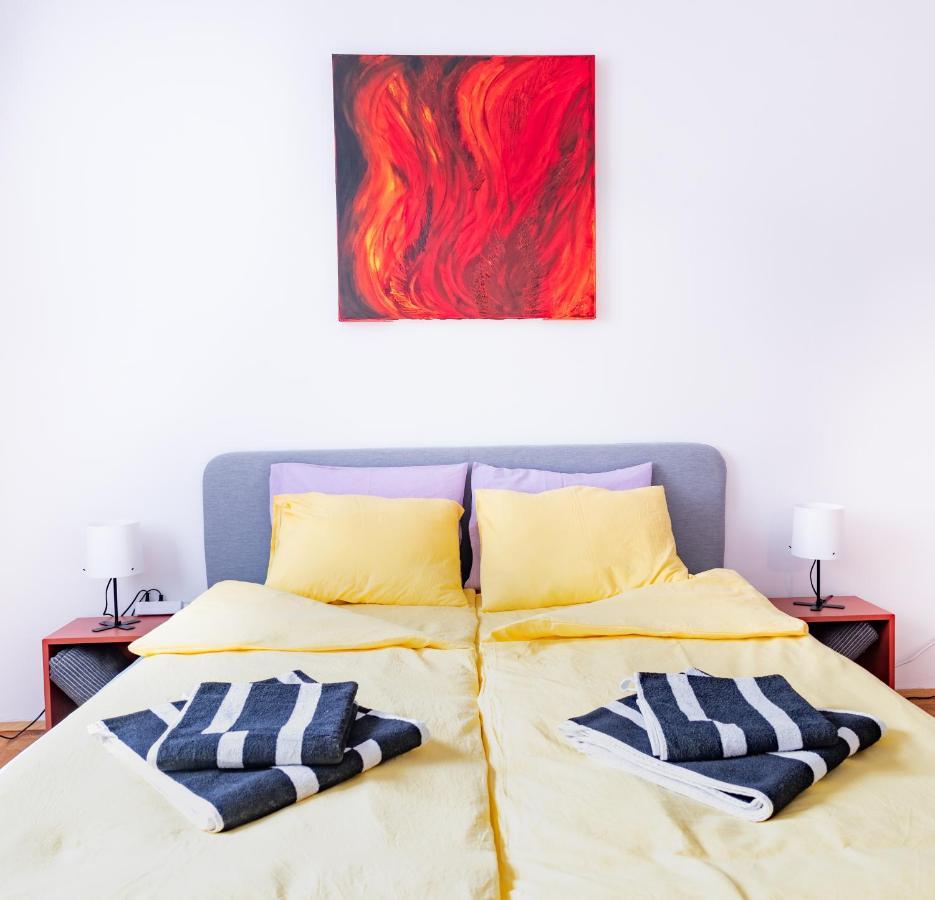 Pal's Favoriten Hostel *