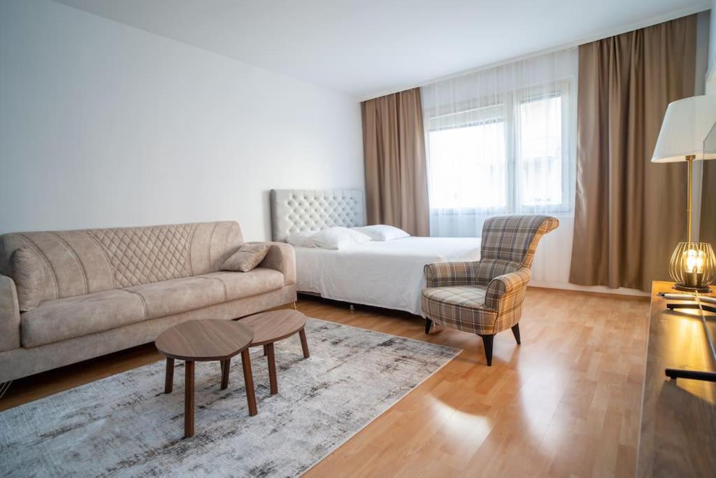Apartment Next To Center Cozy