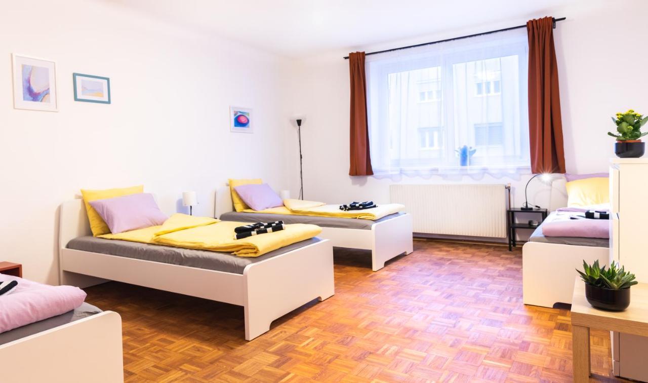 Pal's Favoriten Albergue *