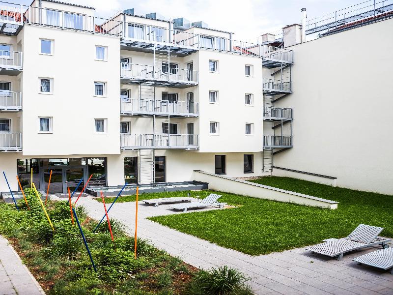 Elaya West 4* Vienna