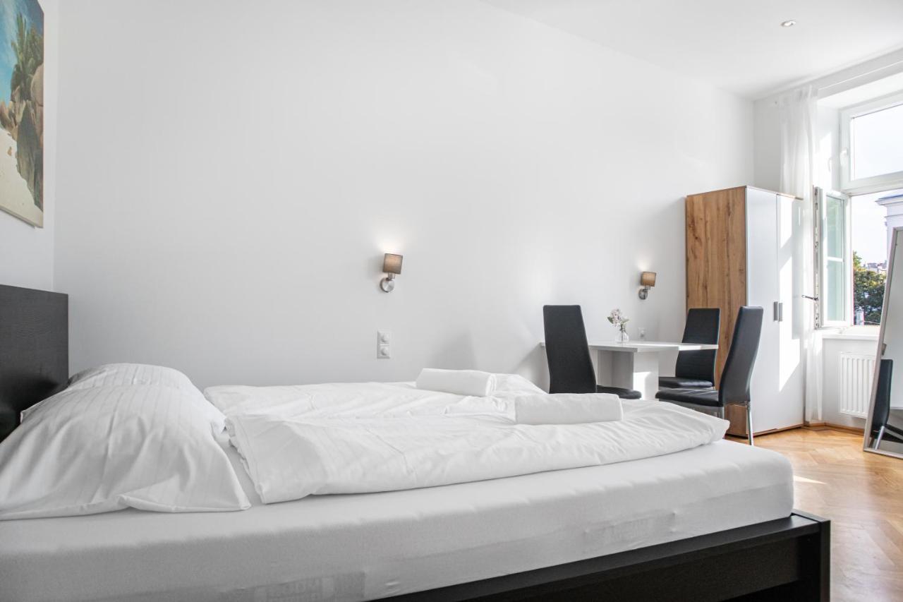 Apartment Superb 7br Shared Apartment- Near Hauptbahnhof *