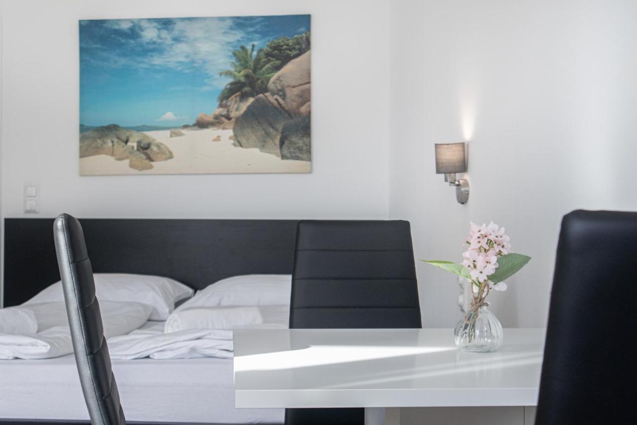 Apartment Superb 7br Shared Apartment- Near Hauptbahnhof *