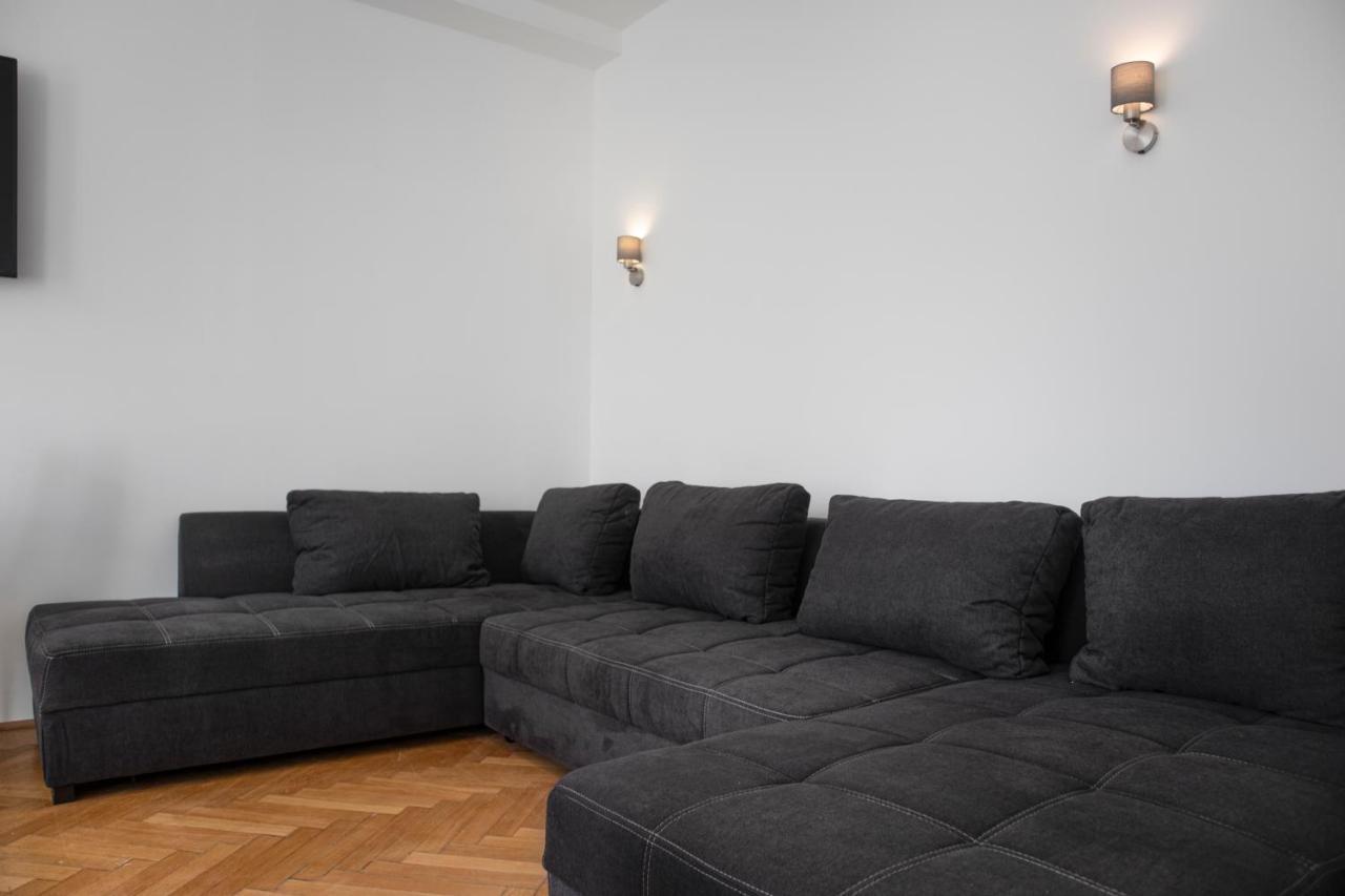 Superb 7br Shared Apartment- Near Hauptbahnhof Apartment