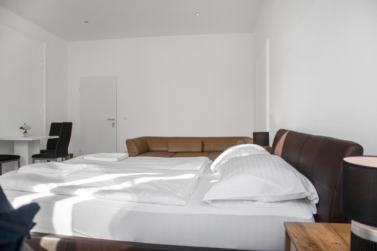 Apartment Superb 7br Shared Apartment- Near Hauptbahnhof *