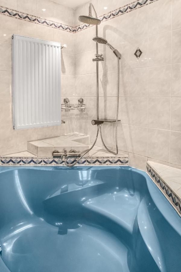 Appartamento Superb 2br Apt. Very Spacious Near Millenium Tower