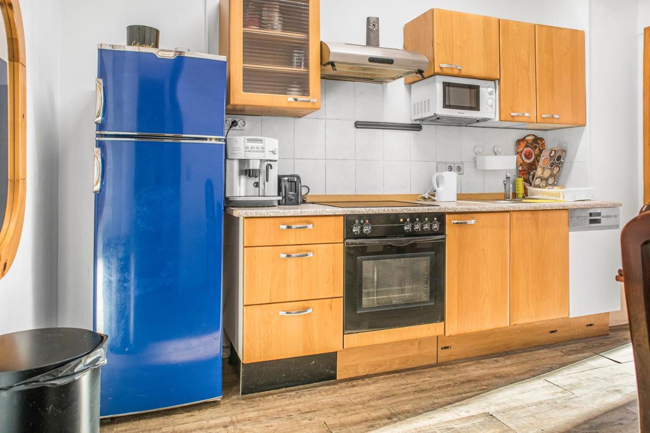 Superb 2br Apt. Very Spacious Near Millenium Tower Vienna
