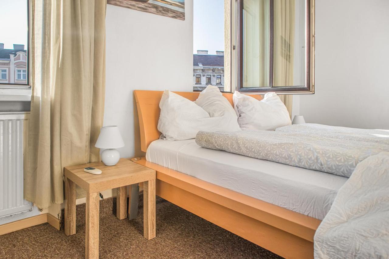 Appartamento Superb 2br Apt. Very Spacious Near Millenium Tower