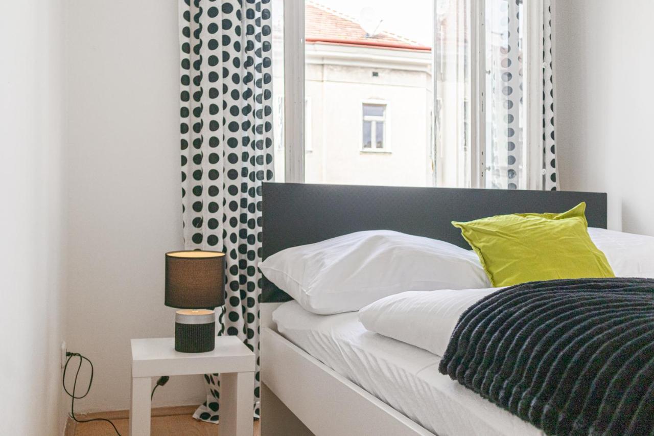 Typical 2br Viennese Wiener Stadthalle