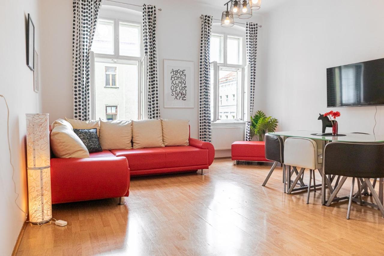 Typical 2br Viennese Wiener Stadthalle *