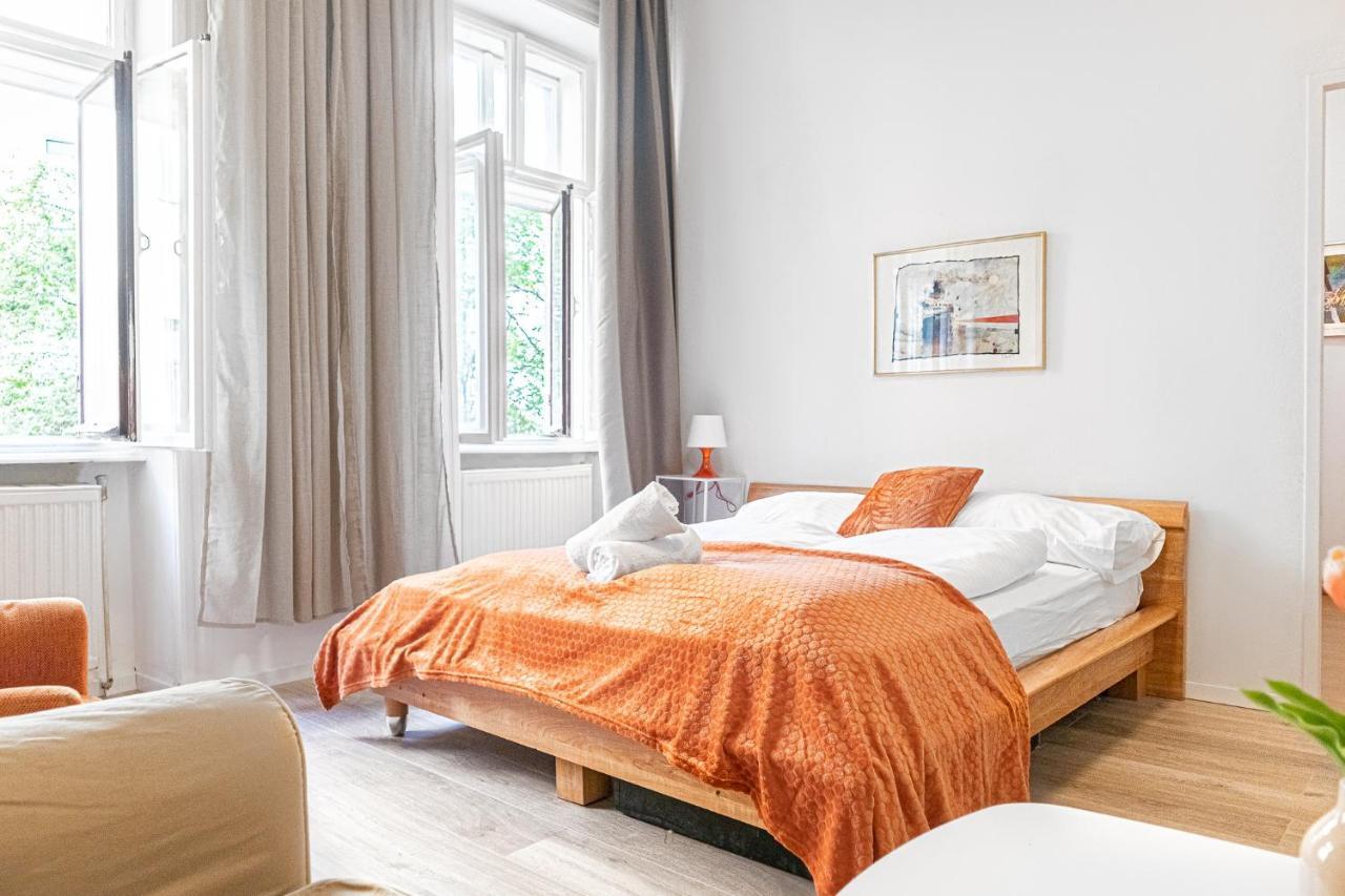 Gorgeous 2br Apt. Located And Spacious Appartamento *