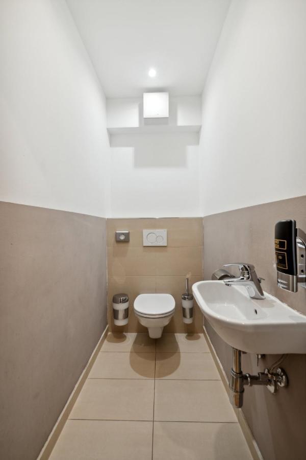Aparthotel Florian's In Mariahilf 4*