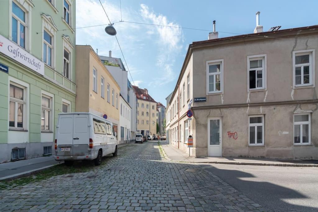 Neu Und Hell In Zentraler Ruhelage Mit Parkplatz Apartment