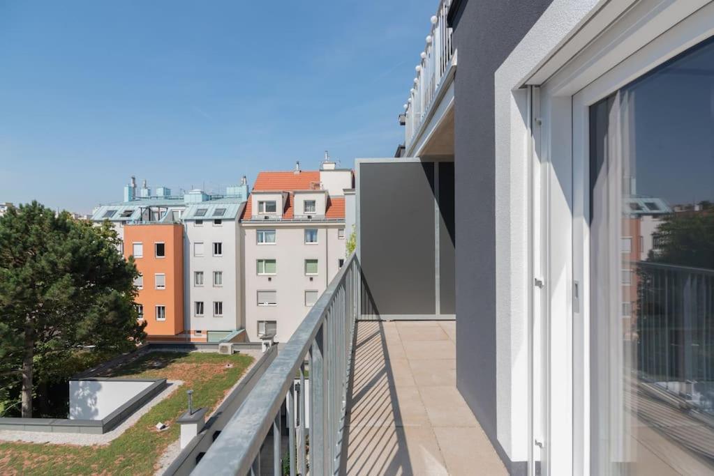 Apartment Neu Und Hell In Zentraler Ruhelage Mit Parkplatz Vienna