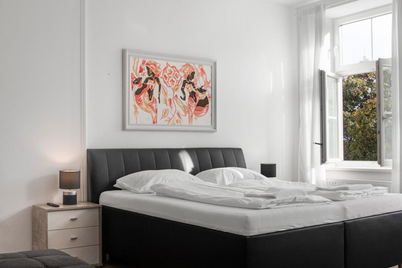 Superb 7br For 22 People Near Hauptbahnhof Vienna