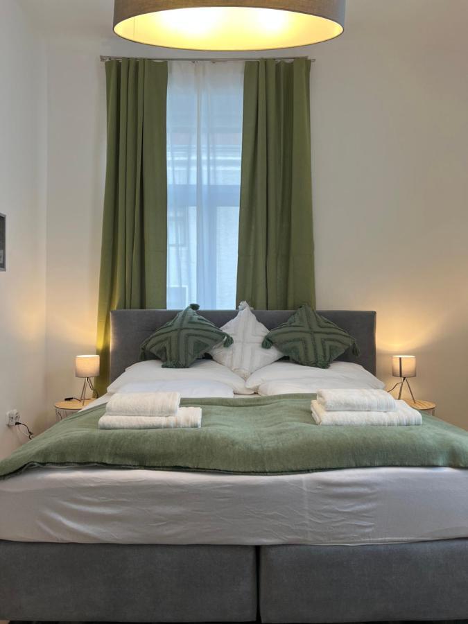 Spacious & Deluxe Big Near Prater Apartment Vienna