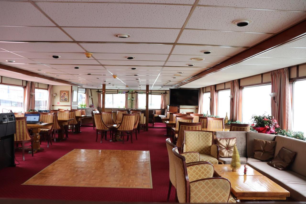 Ms Diana - Cruises Botel Vienna