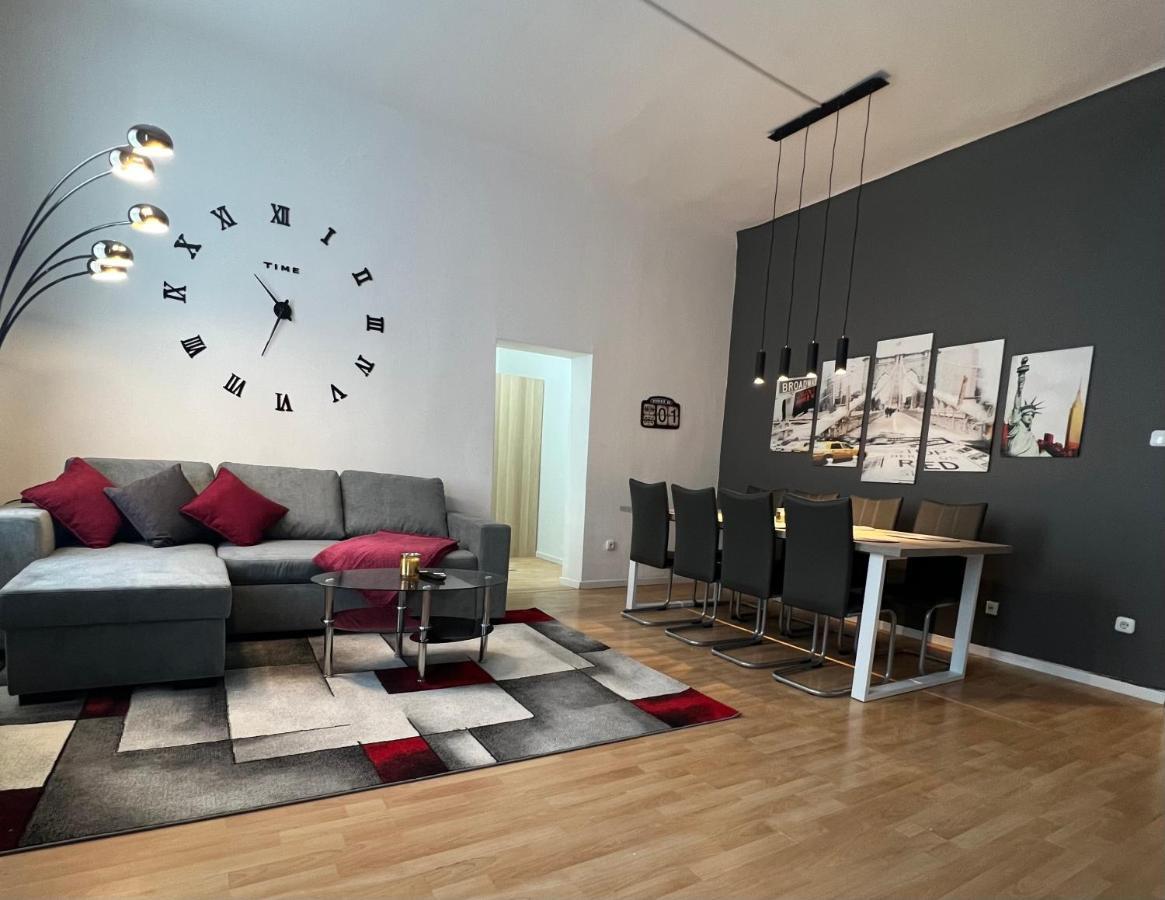 Spacious & Deluxe Big Near Prater Vienna
