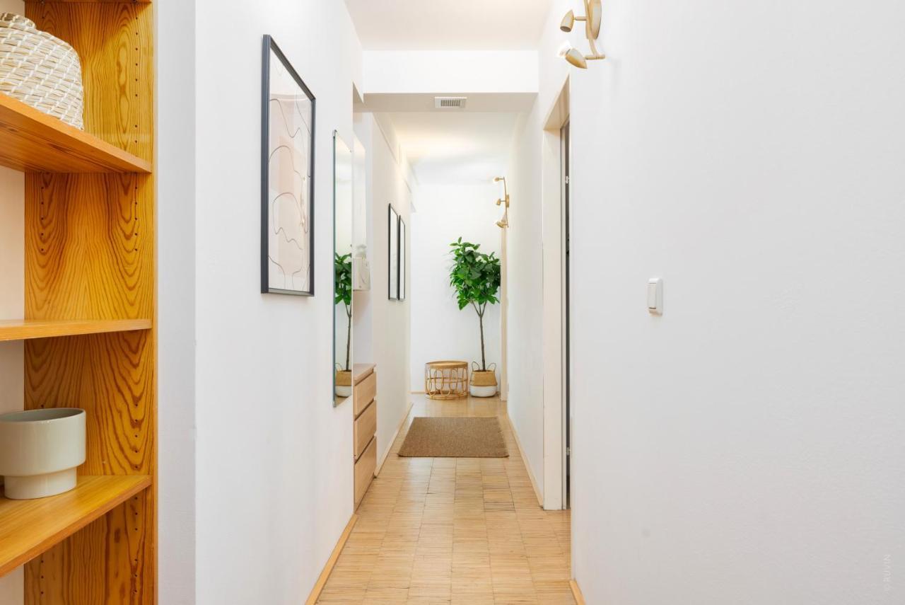 Apartment Penthouse, 3 Separate Bedrooms, 2 Min To U6 Nussdorfer Strasse *