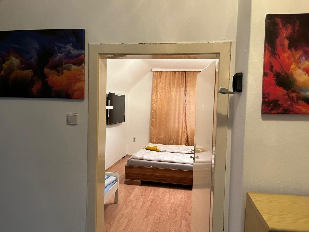 Breathtaking Shared Near Danube River /w Garden And Parking Vienna