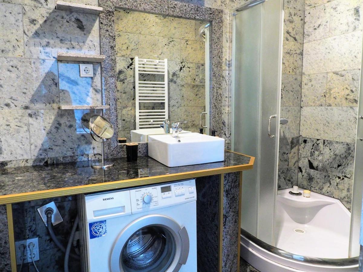 Schoenbrunn - Contactless 24h Check-in Apartment Vienna