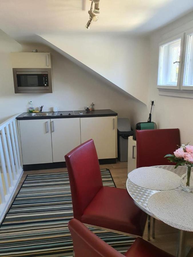 Schoenbrunn - Contactless 24h Check-in Apartment Vienna