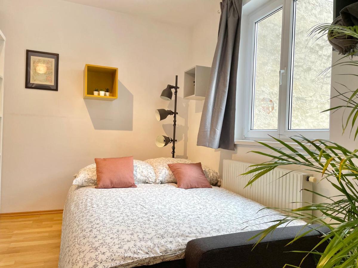 Apartment Premium With Balcony In Classy Area Vienna