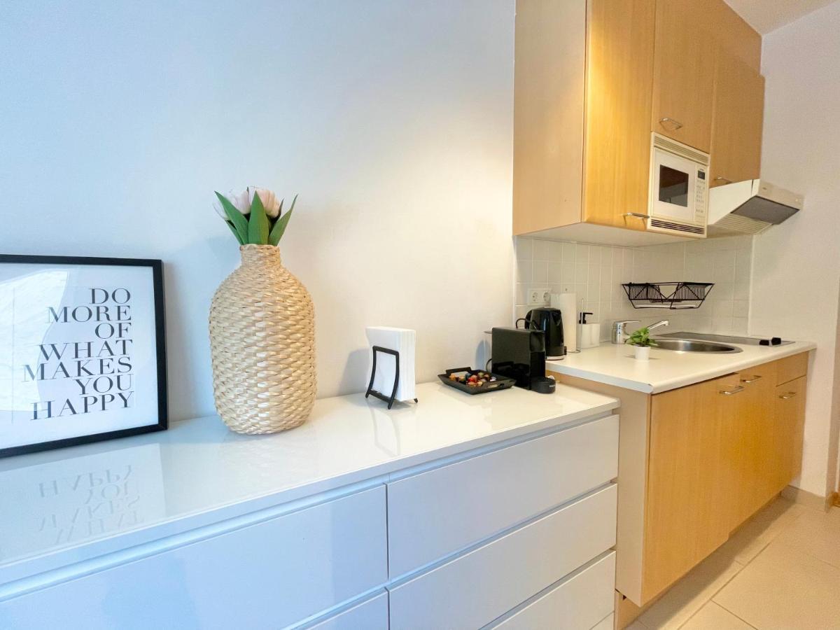 Premium With Balcony In Classy Area Apartment Vienna