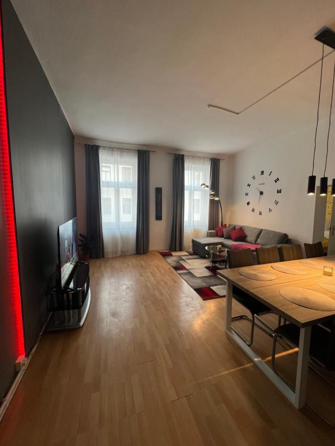 Spacious & Deluxe Big Near Prater *