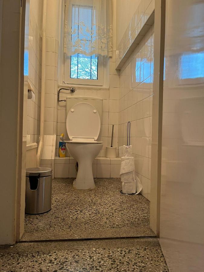 Breathtaking Shared Near Danube River /w Garden And Parking